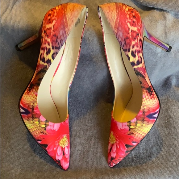 Pumps - Picture 4 of 4